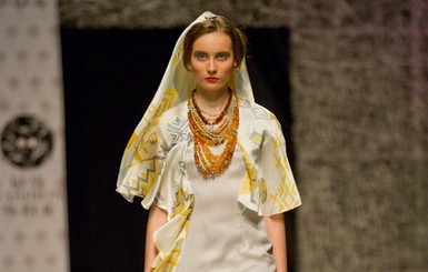 Лихачева вдохновила губернатора сделать модный подарок жене