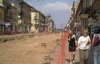 Во Львов из­-за ремонта магистральных дорог вернулись пробки