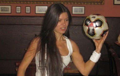 На праздничном шоу Руслана исполнит футбольный гимн