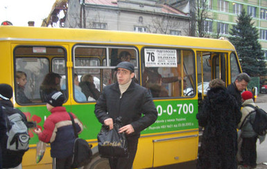 Перевозчики поделили автобусные маршруты 
