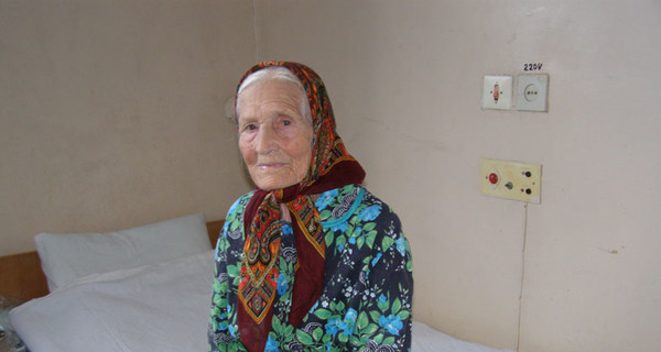 Львовские врачи сделали операцию 97-летней женщине