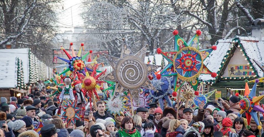 В рождественские праздники Львов посетили 350 тысяч туристов