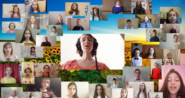 Хор детей из школы искусств в Одессе спел по видеосвязи в честь Дня вышиванки