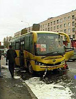 В центре Львова сгорел пассажирский микроавтобус 