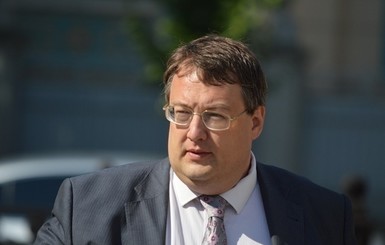 Геращенко: кандидатуру Бочковского предложил экс-министр обороны