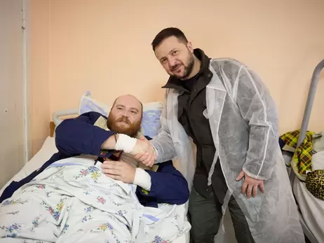 Зеленський відвідав поранених українських військових у лікарні Харкова